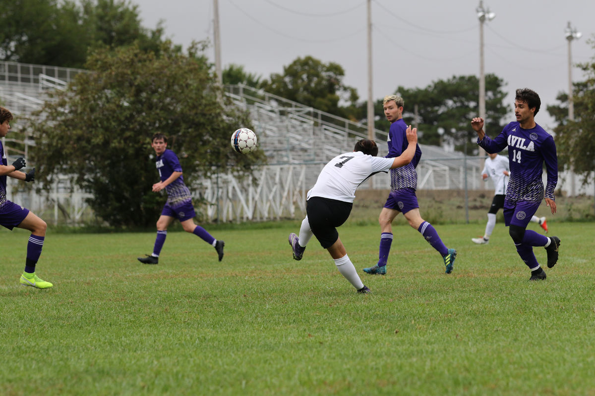 YC Mens Soccer vs Avila (10).JPG